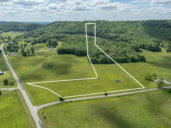Hurd Rd, Sparta, TN 38583