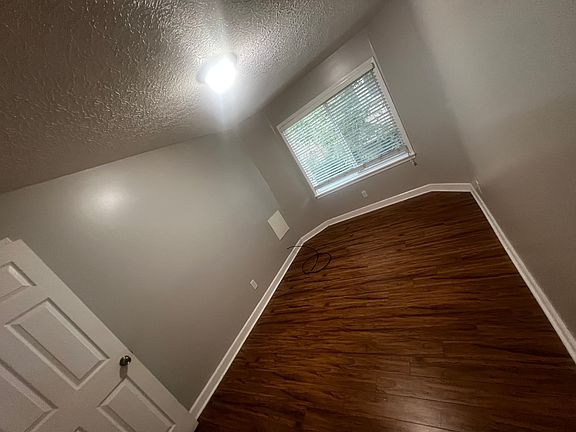 4th image of 149 Santa Clara Ave #1