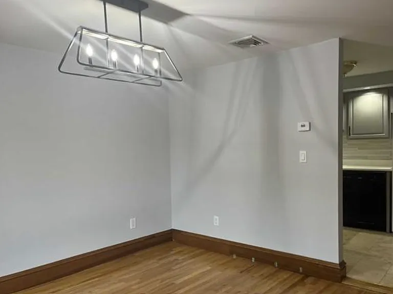 476 Highland Ave #1 — Photo 4