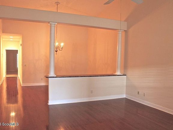 3rd image of 182 Peppertree Crossing Ave #182