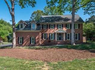 4801 Derbyshire Dr, Charlotte, NC 28270