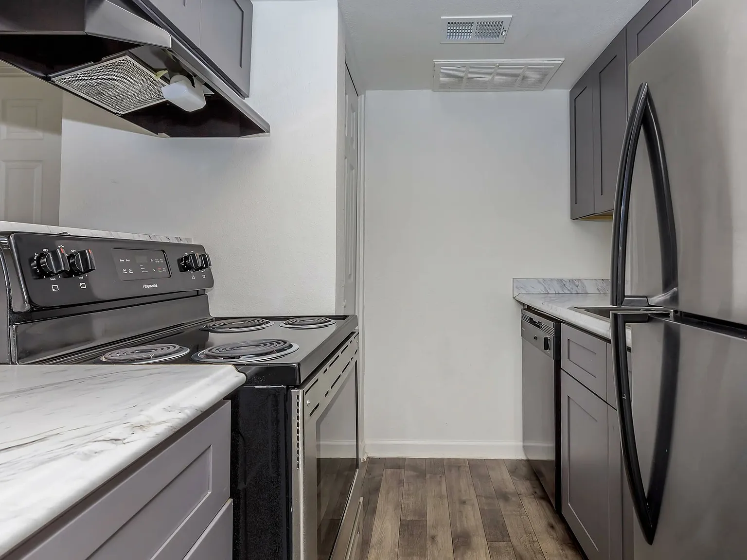 The 910 Apartments — Photo 4