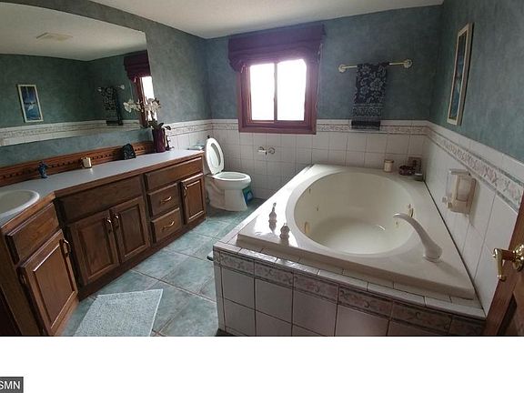 5th image of 7432 Candlewood Dr