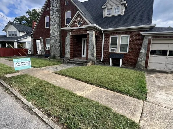 727 Kensington Ave APT D, North Wilkesboro, NC 28659