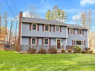 1 Georgetown Dr, Amherst, NH 03031
