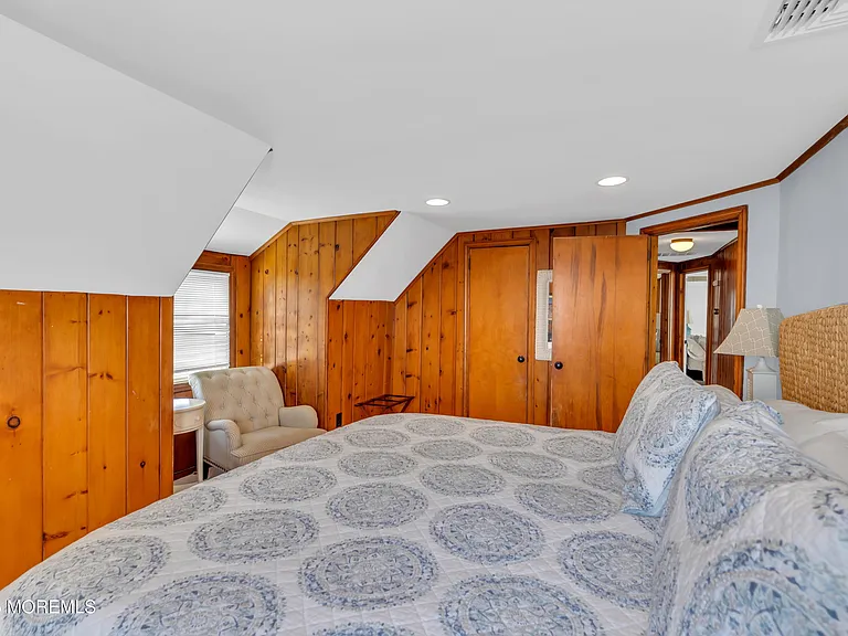 411 Ocean Ave — Photo 33