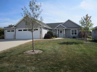 1163 Martin Ave, Fond Du Lac, WI 54935