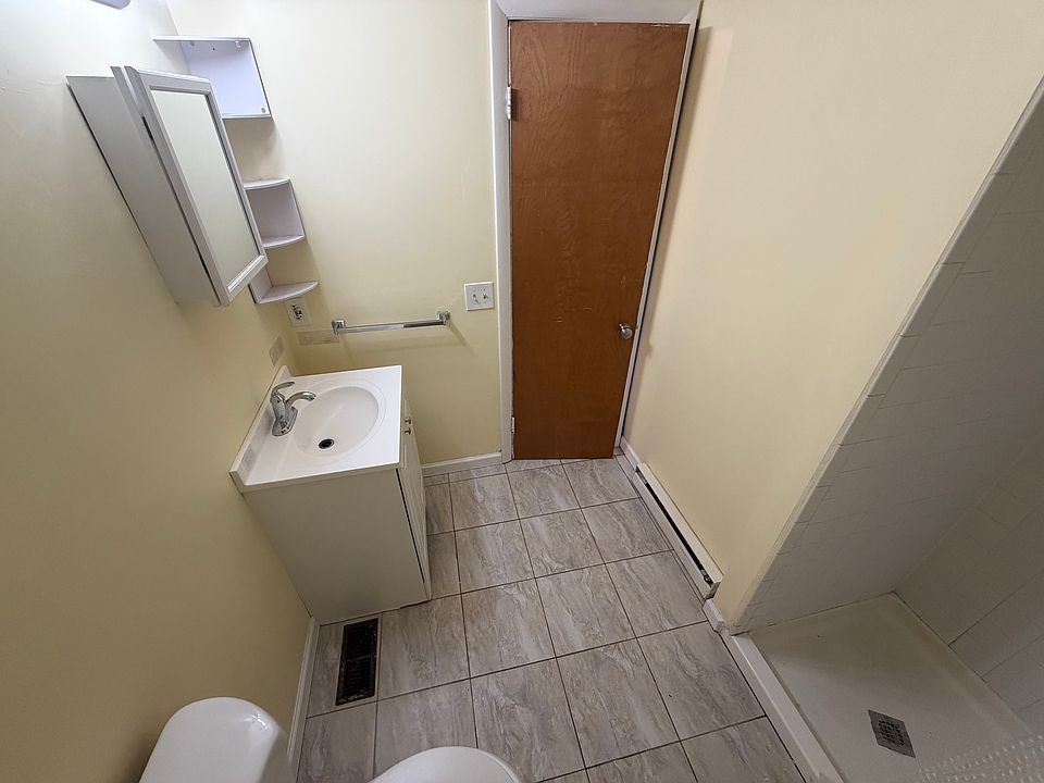 bathroom, stand up shower tile floor