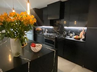 13652 Oak Canyon Ave, Sherman Oaks, CA 91423