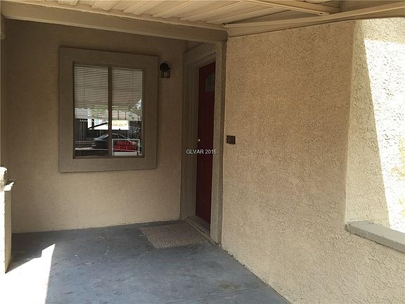 2nd image of 238 Earl St