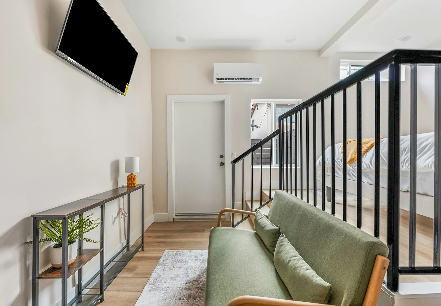 3167 Landis Street, Unit C — Photo 3