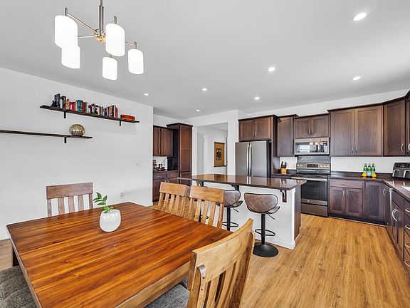 4th image of 282 Puaehu St