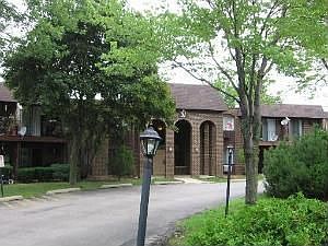 Front of Complex - 31 Washington Blvd