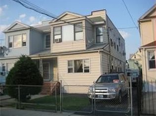 9715 123rd St, South Richmond Hill, NY 11419
