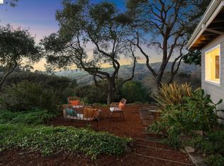 245 Los Altos Dr, Kensington, CA 94708