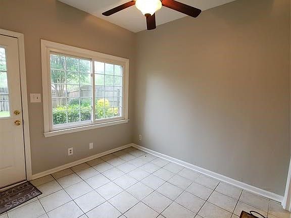 4th image of 6729 Greenbrook Dr