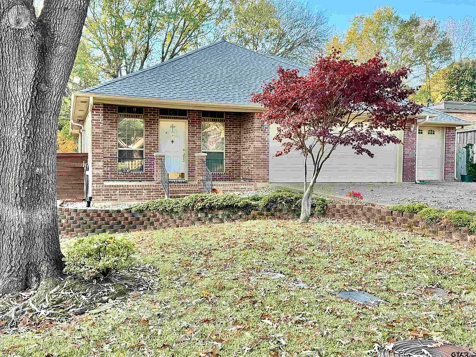 1st image of 903 Angelina Ct