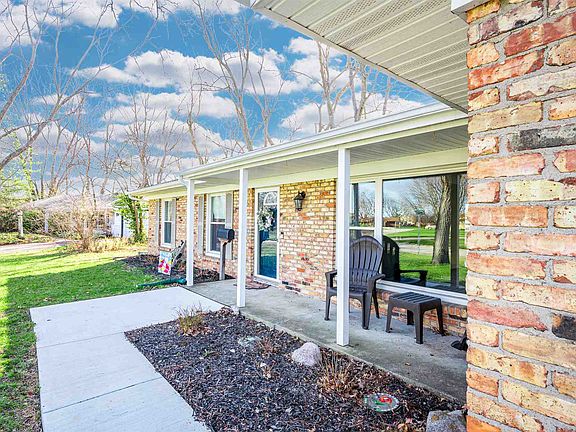 4th image of 4630 Willard Dr