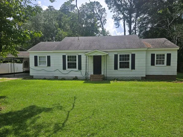 818 S Gordon Ave, Adel, GA 31620