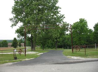 469 Springfield Rd, Buffalo, MO 65622