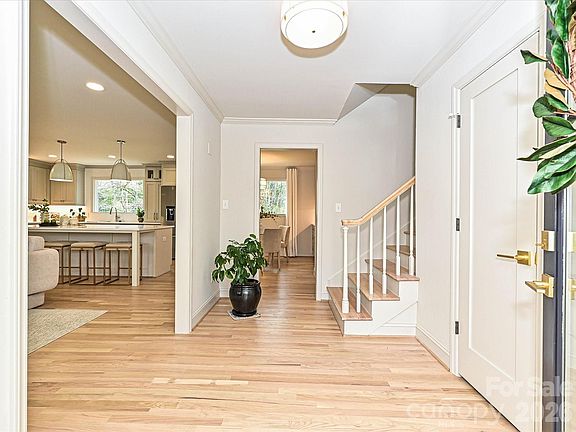 4th image of 6500 Windyrush Rd