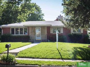 718 S 113th St, Omaha, NE 68154