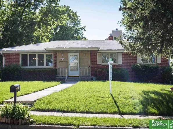718 S 113th St, Omaha, NE 68154
