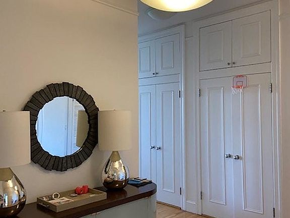 3rd image of 100 W 80th St #10BA
