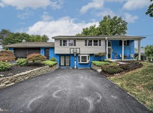 571 Stauffers Church Rd, Palmyra, PA 17078