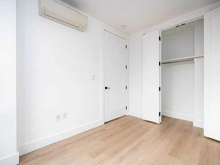 649 Hart St #3G — Photo 14