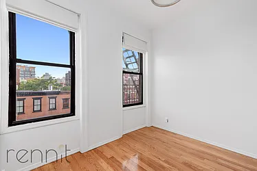 Rented by Rennit Inc.