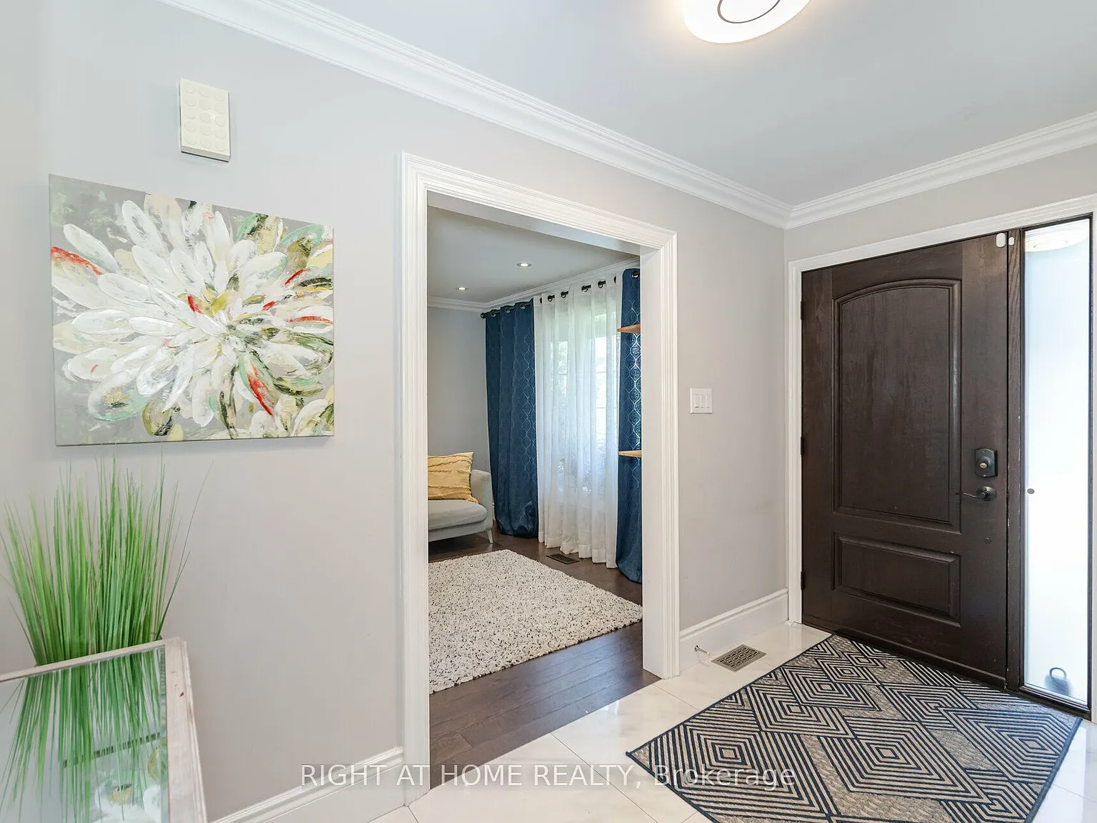 7 bed, $7,000 — Photo 3
