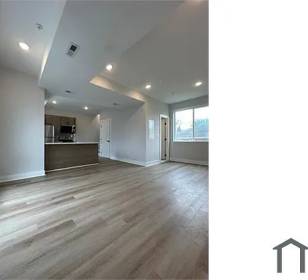 429 E Upsal St #2 — Photo 14