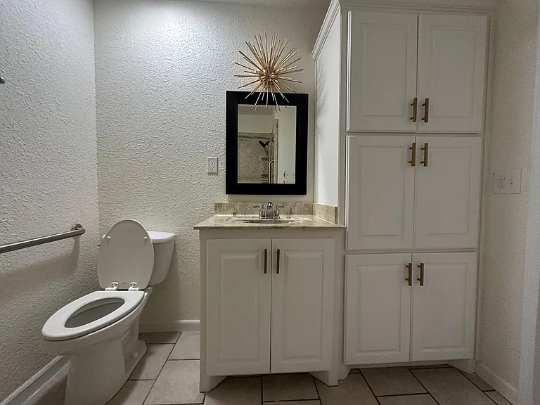 4213 SW 9th Ave — Photo 30