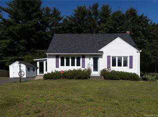 8 Alaimo Dr, Enfield, CT 06082