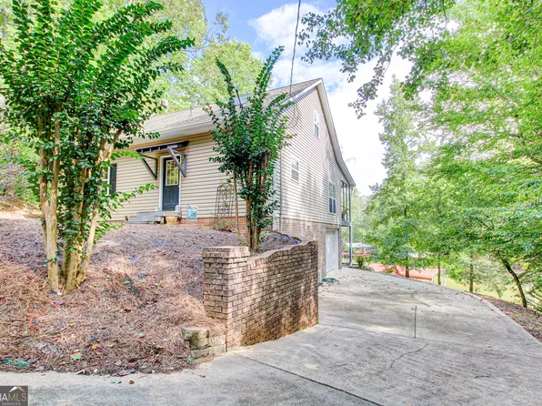 86 Waters Dr, Lineville, AL 36266