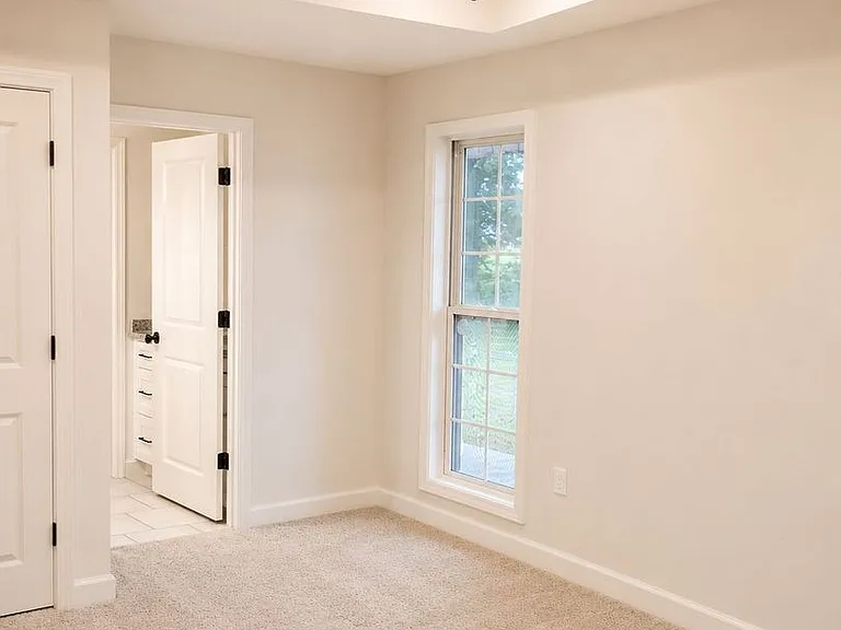 3401 Derby Dr — Photo 10
