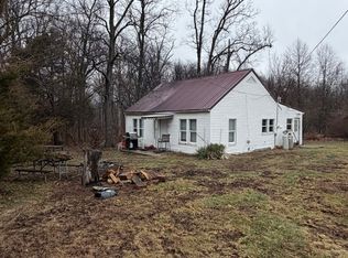 13228 Frontage Rd, Mount Vernon, IL 62864