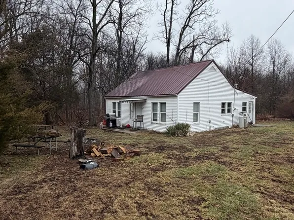 13228 Frontage Rd, Mount Vernon, IL 62864