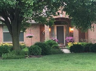 364 Winterset Dr, Englewood, OH