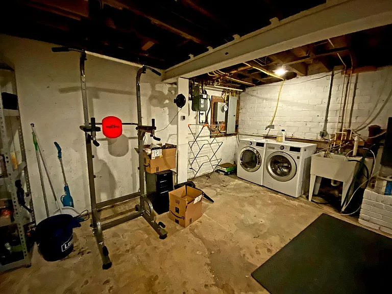 704 Druid Hill Ave — Photo 19