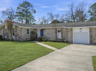 8517 Deerwood Dr, North Charleston, SC 29406