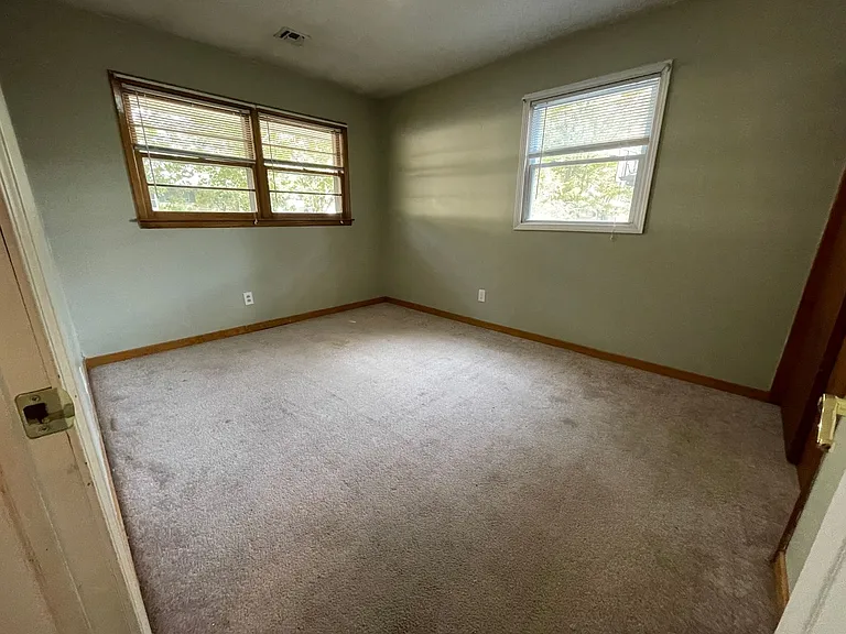 1733 Winne Dr — Photo 8