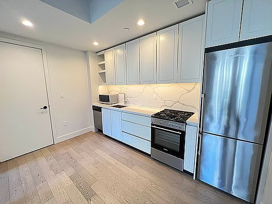 1st image of 635 4th Ave #215