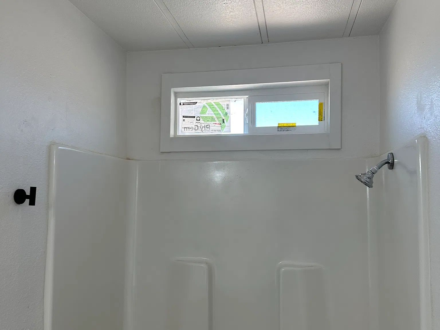 3 bed, 1350 sqft, $1,300 — Photo 4