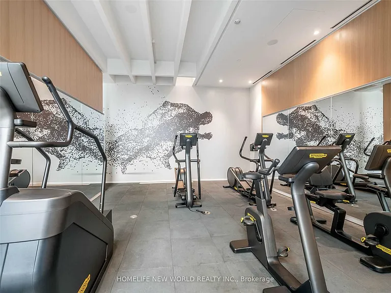 8 Hillsdale Ave E #920 — Photo 29