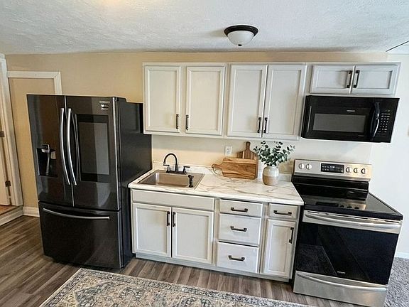2nd image of 614 E Streeter Ave #1