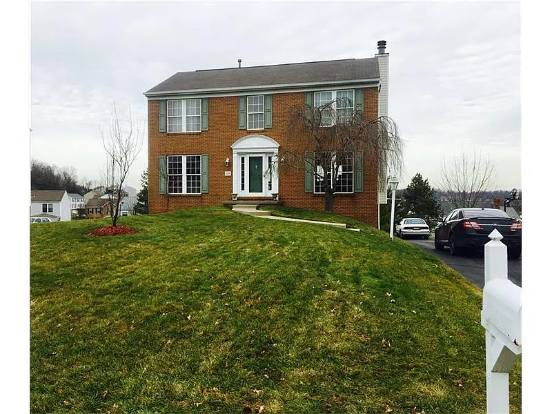1233 Barnstaple Dr photo 1