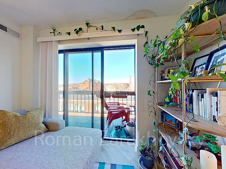 18 Webster Ave #3 — Photo 9