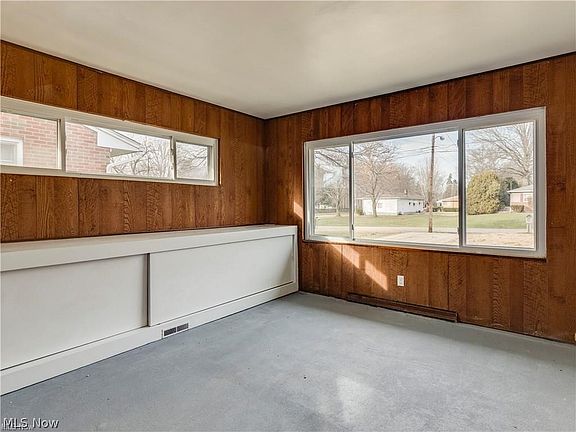 5th image of 2038 Bigelow St